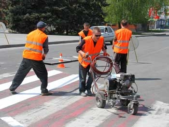 Мелитополь. Разметку дорог пока делать не за что фото