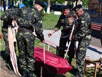 В Веселовском районе перезахоронили погибших воинов фото