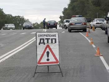 В страшном ДТП на Харьковщине пострадали 13 человек фото