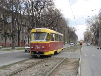 В Запорожье провели масштабную реконструкцию парка фото