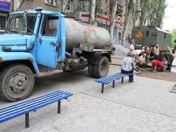 Аварию на пр. 50-летия Победы Водоканал устранил за полтора часа фото