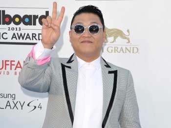 Рэпер Psy: «На концертах мне делают массаж ног и втыкают иголки» фото