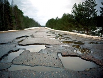 На ремонт украинских дорог выделяется меньше средств, чем в Европе фото