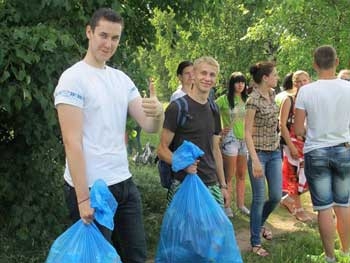 Велоспортсмены приглашают присоединиться к уборке лесопарка фото