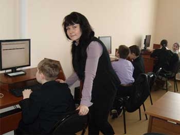 Мелитопольские школьники получат доступ к «Школе современных знаний» фото