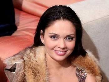 Холостяк-3: Ирина Скорикова раскрыла секрет своего роскошного бюста фото