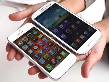 Samsung обошел Apple на рынке мобильных телефонов фото