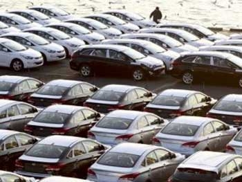 Продажи новых автомобилей в Украине падают фото