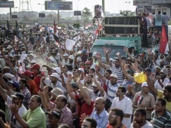 В Египте арестовали больше тысячи исламистов за сутки фото