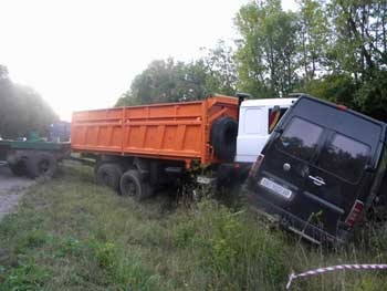 В Хмельницкой области столкнулись МАЗ и микроавтобус, 9 погибших. ФОТО фото