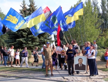 Марш националистов в Мелитополе прошел спокойно фото