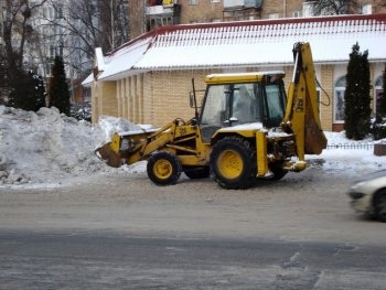 Запорожские коммунальщики будут привлекать предприятия к уборке снега фото