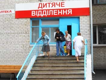 В Вольнянской ЦРКБ за средства меценатов выполнен ремонт детского отделения фото