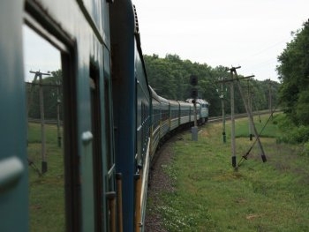 В Запорожской области поезд сбил мужчину фото