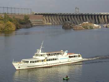 В Запорожье изменится расписание дачных теплоходов фото