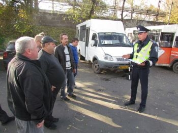 В Акимовском районе проверяют пассажироперевозчиков фото