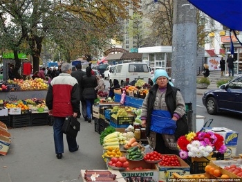 Жители Запорожской области взбунтовались против переноса рынка фото