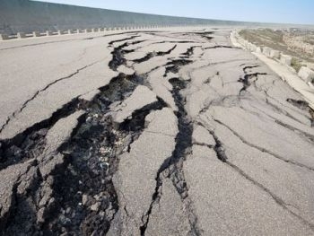 Вблизи Японии произошло мощное землетрясение фото