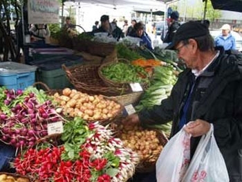 Запорожские рынки подготовят к зиме фото