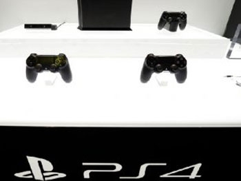 Sony продала более 1 млн. PlayStation 4 за день фото