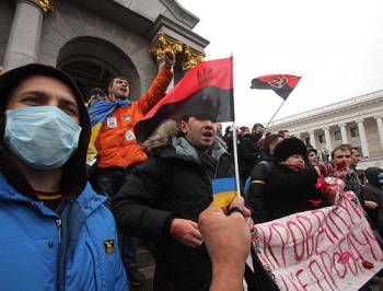 Евромайдан пришел к Верховной Раде фото