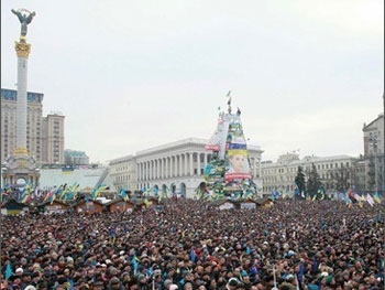 Евромайдан будет стоять до Рождества фото