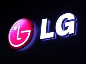 LG хочет общаться с кухонной техникой в чате фото