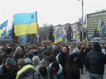 На запорожский евромайдан прибыли столичные гости фото