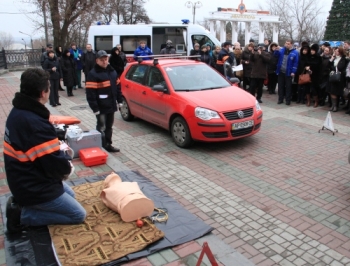 ДТП на площади Победы: «скорая» спасала жизни фото