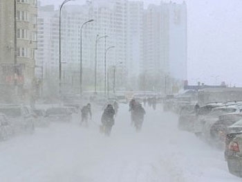 В Украине объявлено штормовое предупреждение фото