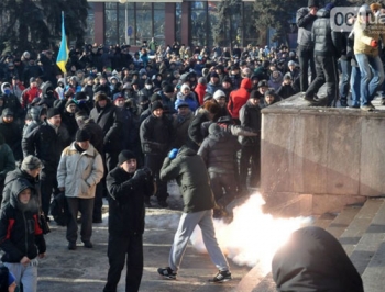 В Запорожье участников массовых беспорядков освободят от ответственности фото