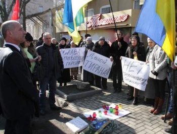 Секретарь горсовета не в силах повлиять на однопартийцев фото