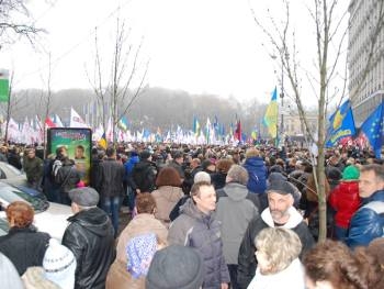 Харьковский съезд собрал евромайдановцев, Беркут и власть фото