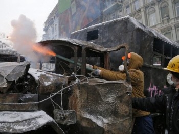 Хроники Евромайдана после объявленного перемирия фото