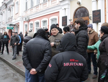 Много шума - и ничего. Собрание судьбу мелитопольских Лениных не прояснило  фото