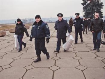 В Запорожье поддерживают порядок добровольцы фото