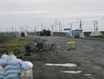 Российские военные периодически устраивают провокации в Херсонской области фото