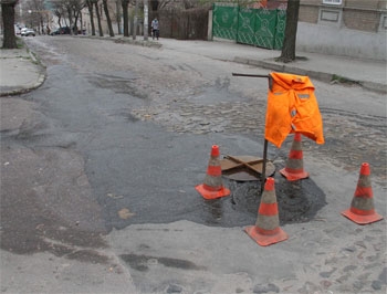 Водопад на ул. Свердлова оказался рукотворным фото