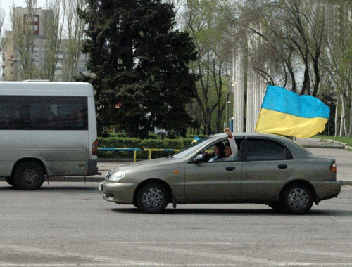 В Бердянске также прошел автомотопробег за единство Украины фото