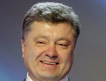 Порошенко в первом туре выборов набирает 47,7% голосов - опрос фото