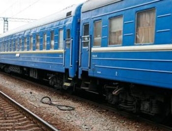 Укрзализныця меняет маршруты движения поездов на востоке фото