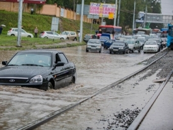 В Сербии все еще затоплены несколько городов фото