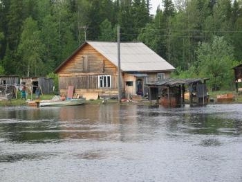 Во Львовской области подтоплены тысячи домов фото