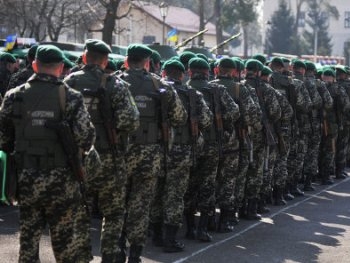 Пограничники отбили нападения боевиков фото