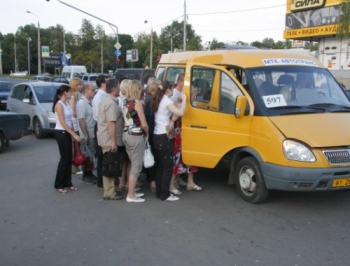 По Запорожью разъезжают неисправные маршрутки фото