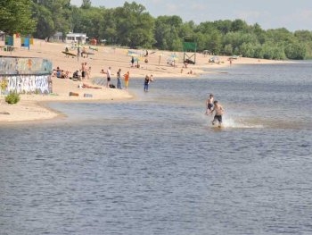 В Запорожье спасатели вылавливали из воды пьяных фото