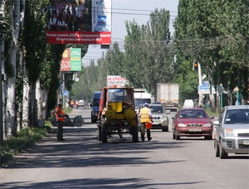 В Мелитополе начался ямочный ремонт дорог фото