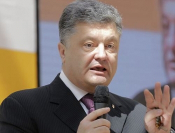 Порошенко уволил начальника Генштаба и назначил на эту должность Муженко фото