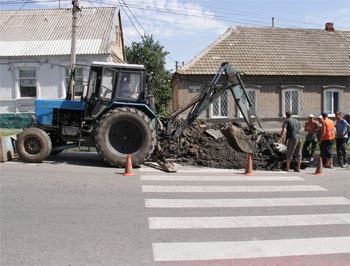 Мелитополь. Часть низа города без воды - движение по ул. Фрунзе ограничено фото