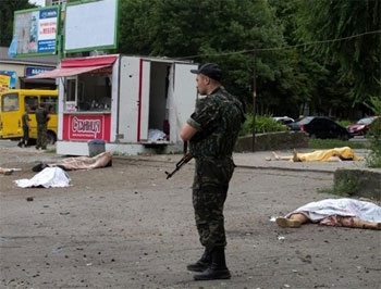 В центре Луганска взорвалась мина: погибли восемь человек фото